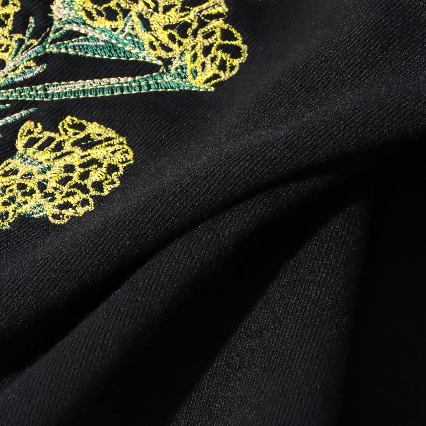 刺繍スウェットプルオーバー|pullover sweatshirt with flower embroidery