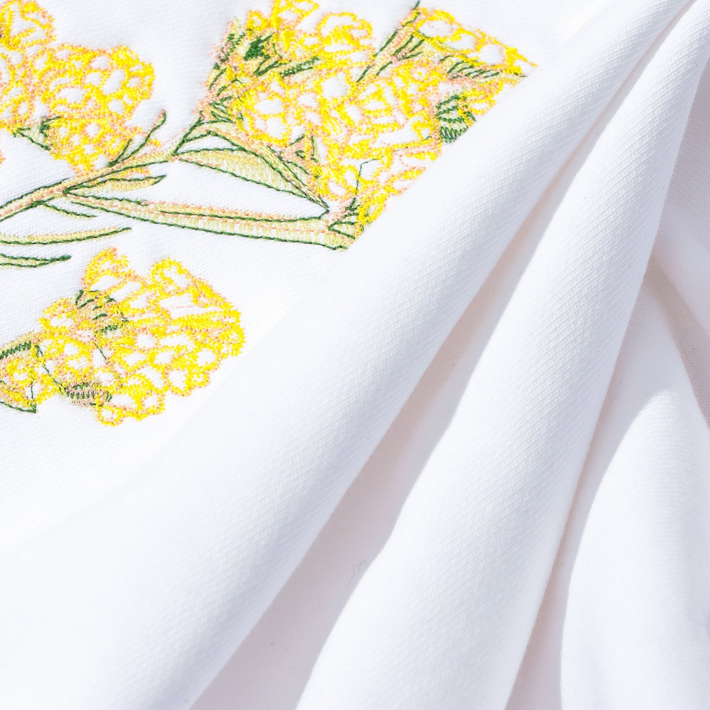 刺繍スウェットプルオーバー|pullover sweatshirt with flower embroidery